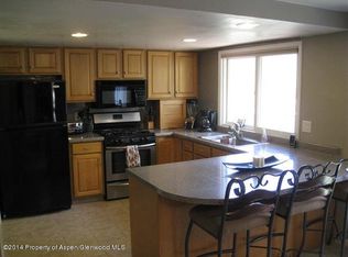 9 Navajo St, New Castle, CO 81647