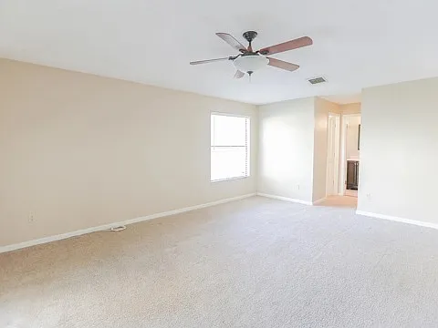 3 bed, 1649 sqft, $2,700 — Photo 1