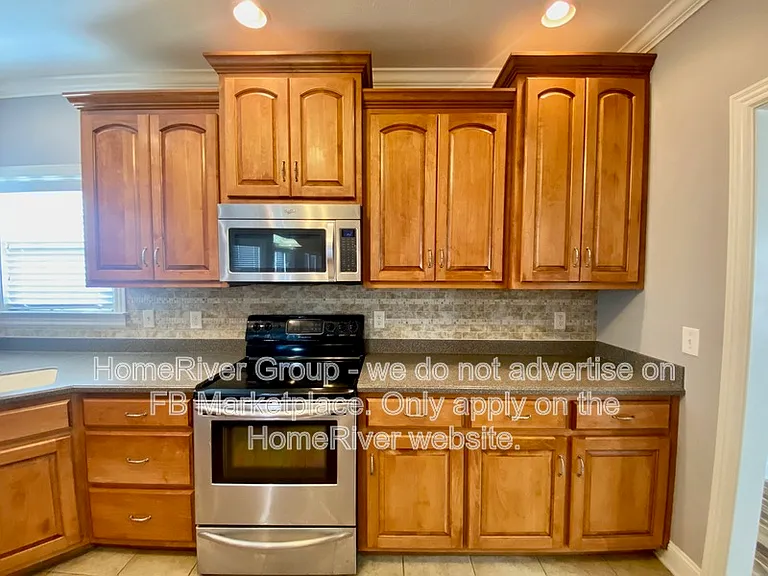 5721 Caney Ridge Cir — Photo 12