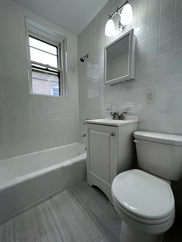 47 Hooker St Photo 1