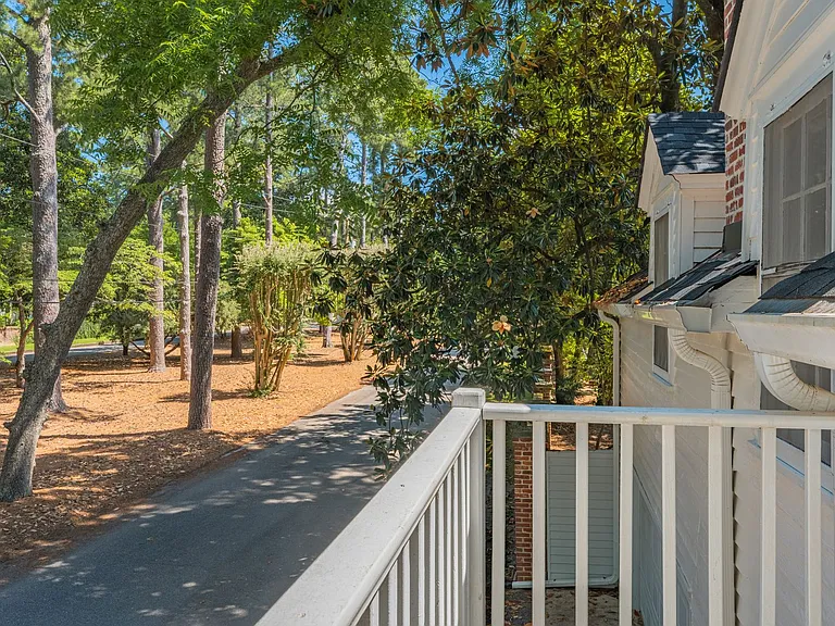 326 Sumter St SE — Photo 11