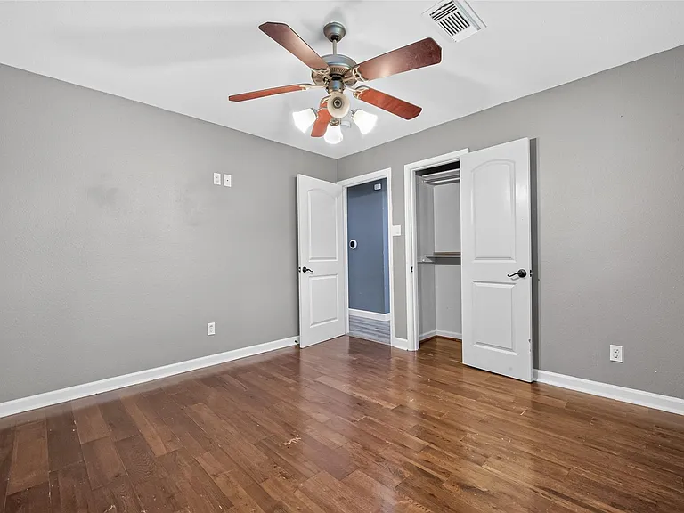 7713 Yoe St — Photo 29