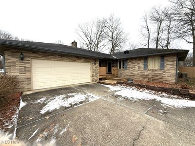 2851 Carlton Dr NW, Warren, OH, 44485
