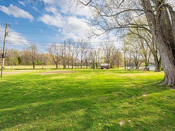 4th image of 5126 Jones Rd