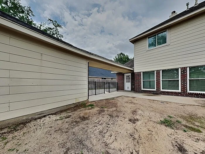 15535 Downford Dr — Photo 34