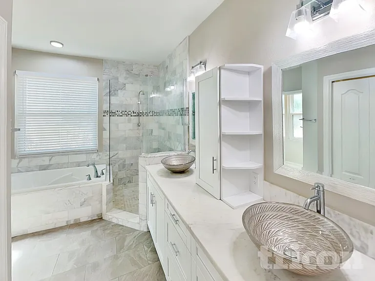 3012 Forest Hammock Dr — Photo 9