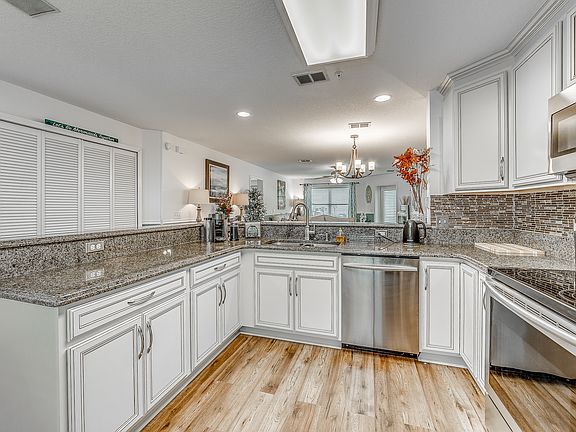 5th image of 1412 N 1st St #207