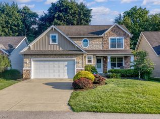 2550 Cedar Creek Ln, Akron, OH 44312