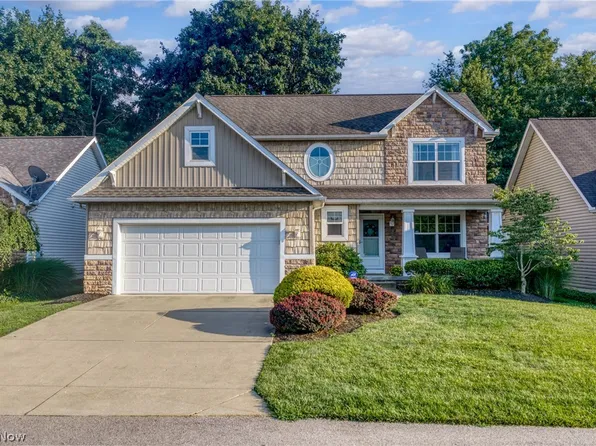 2550 Cedar Creek Ln, Akron, OH 44312