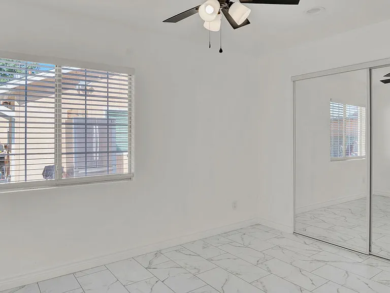 2239 W Lincoln St — Photo 12