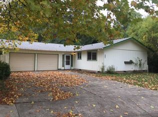 907 SE Angella Ct, McMinnville, OR 97128