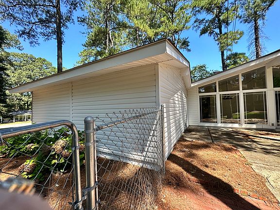 3rd image of 508 Forest Dr