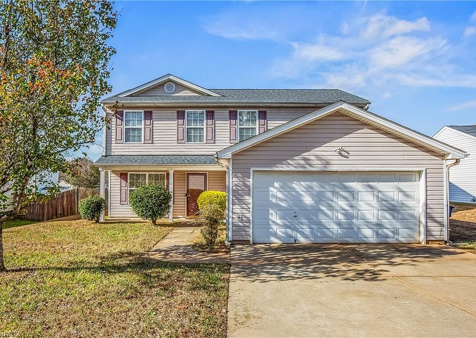 1st image of 460 Bedford Knoll Dr