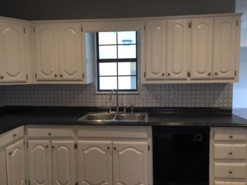 2nd image of 1832 Woodbridge Dr