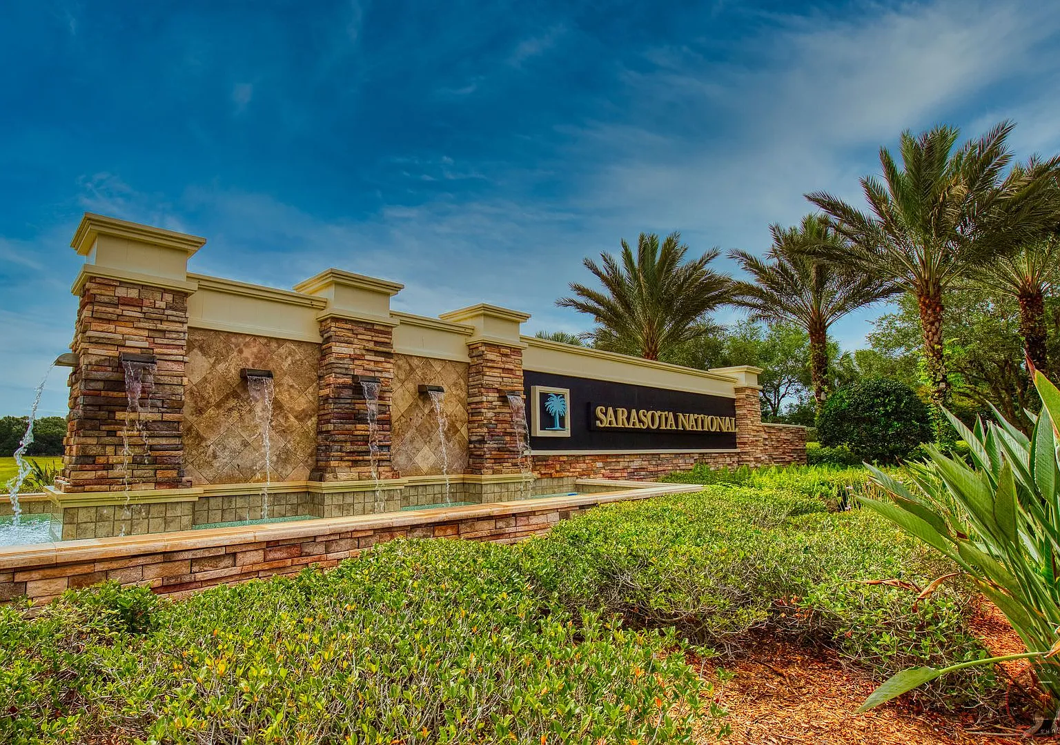 Seasonal Short-Term Sought after Sarasota National (Social Membership) with resort like Amenities! — Photo 2