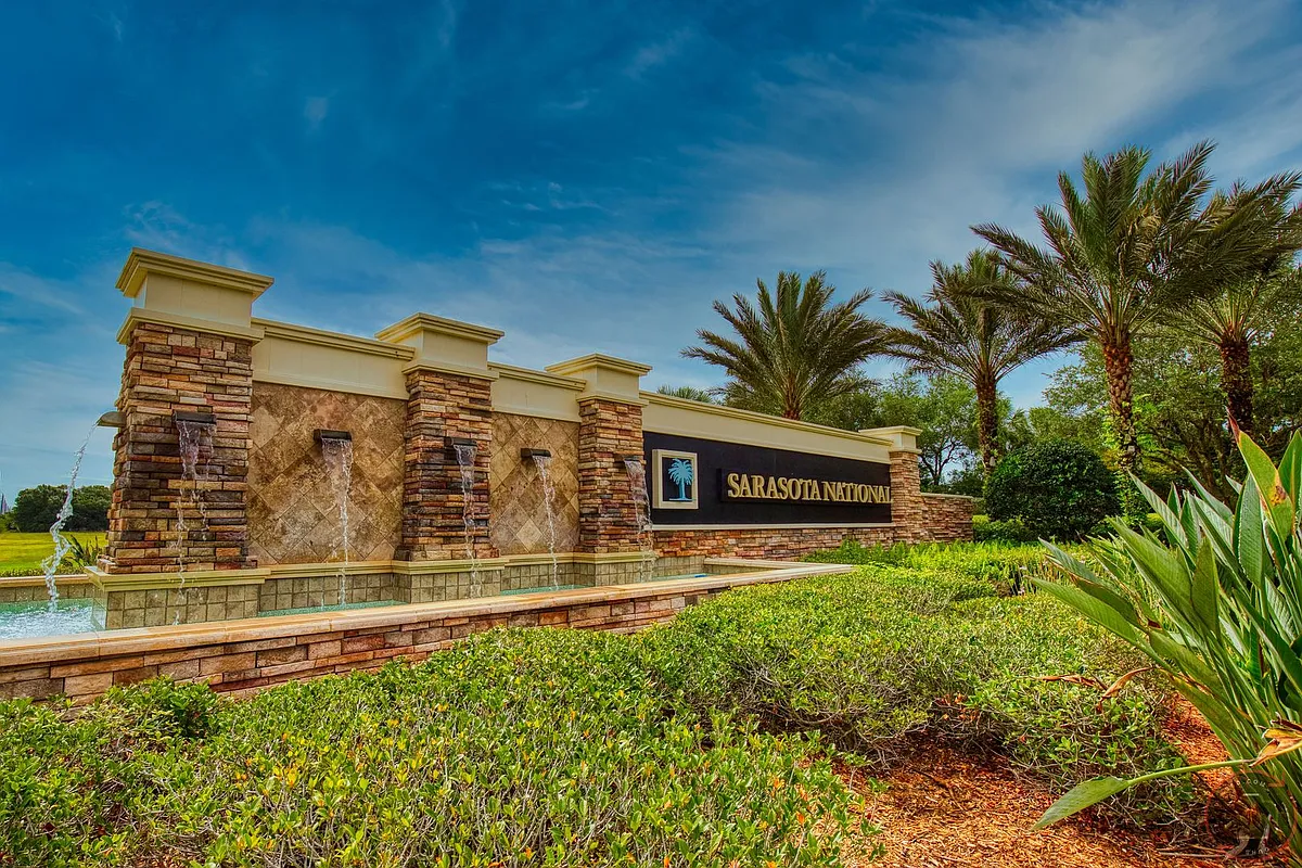 Building Photo - 10042 Crooked Creek Dr #103