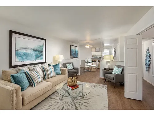 Colony Oaks Photo 1