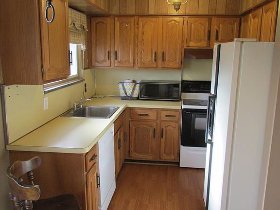 5th image of 31017 Windsor St