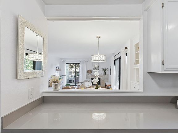 5th image of 62 Cypress Place