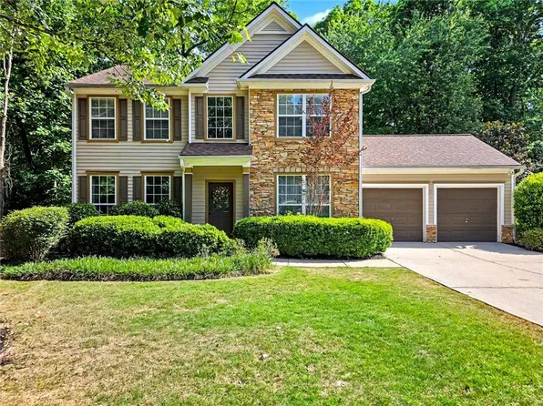 332 Chamberlyn Ln, Hiram, GA 30141