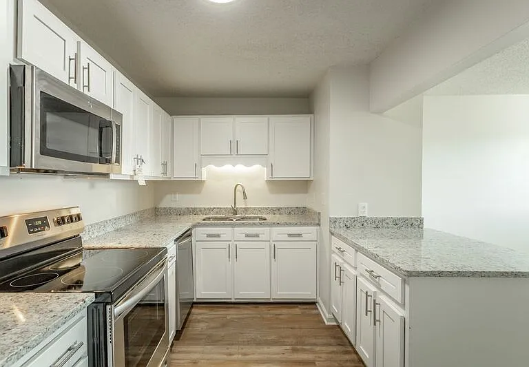 Kates View Apartments — Photo 8