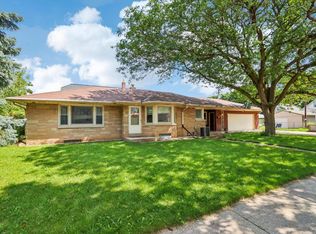 7026 W Rogers St, West Allis, WI 53219