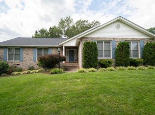 3421 15th St NE, Hickory, NC 28601