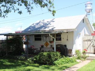 510 6th St, Menlo, IA 50164