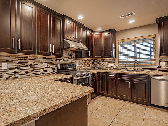 3rd image of 3973 Cole Dr