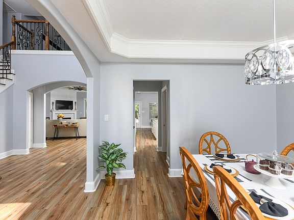 5th image of 229 La Costa Dr