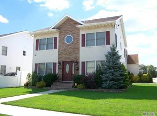 168 Carroll Ave, Valley Stream, NY 11580