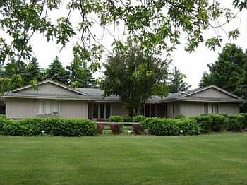 1st image of 5547 W Parkview Dr