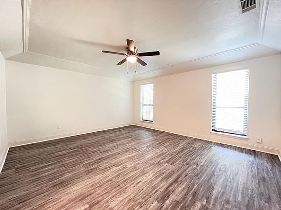 2nd image of 9406 Summerhill Ln