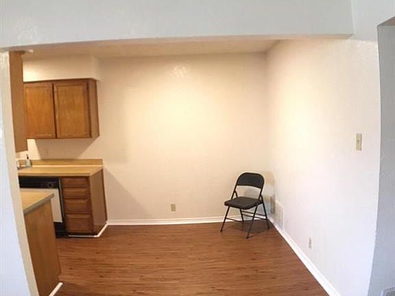 4th image of 6835 S Creek Dr
