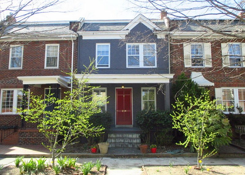 210 N Vine St