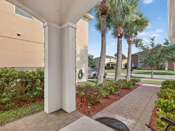 2415 NW Padova Street, Port St Lucie, FL 34986