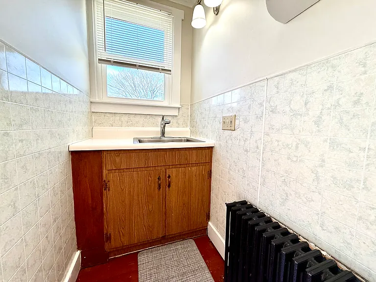 38 Webster St — Photo 11