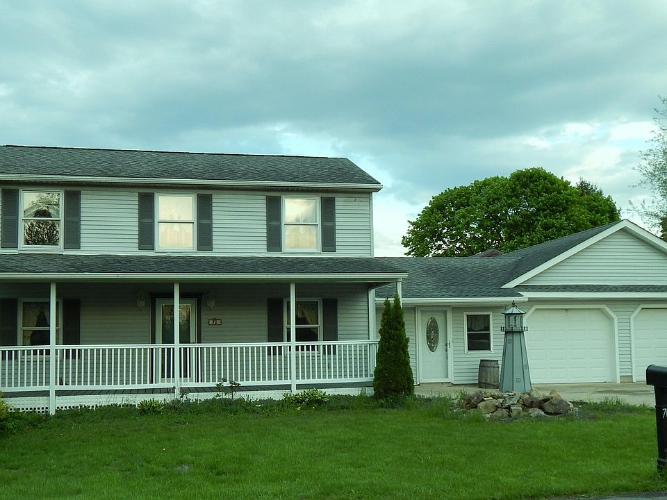 1st image of 70 Springlake Crst