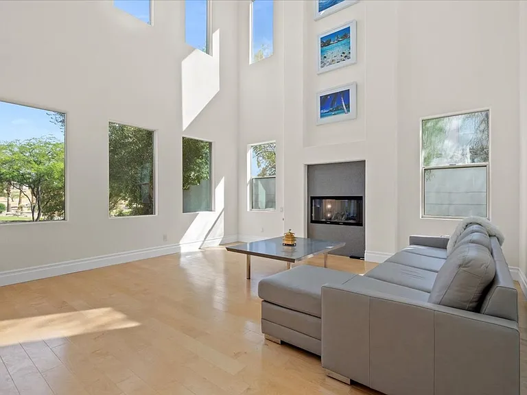 3043 Red Springs Dr — Photo 10