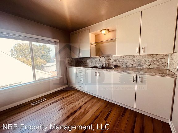 5th image of 3419 S K St Unit B