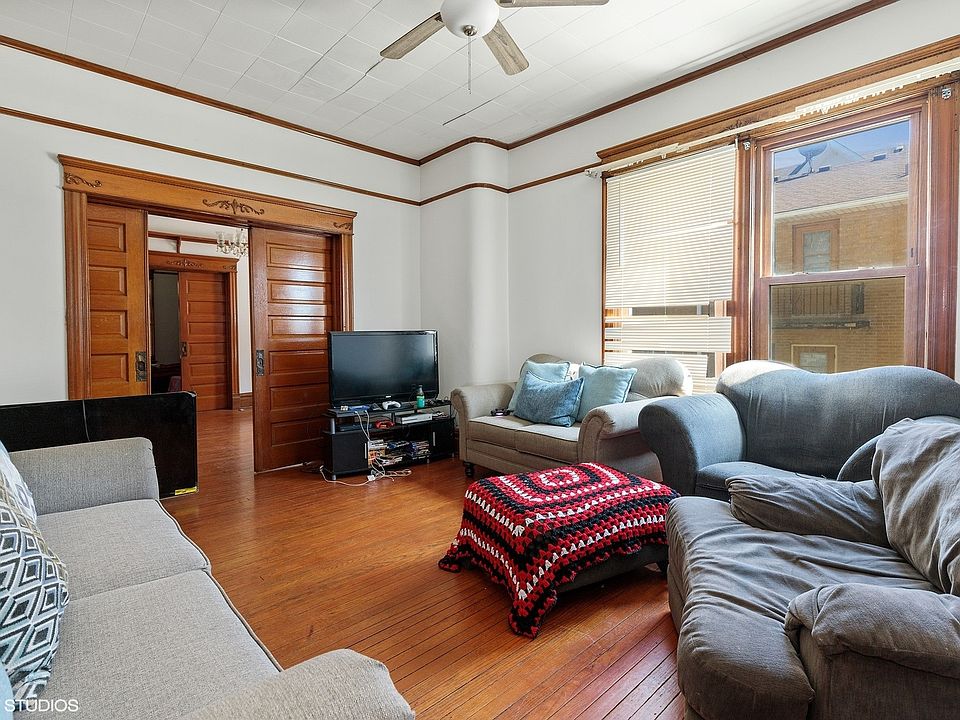 222 N West St Waukegan IL Zillow