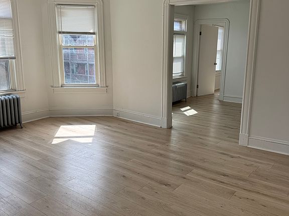 2nd image of 17 Worthington St #2