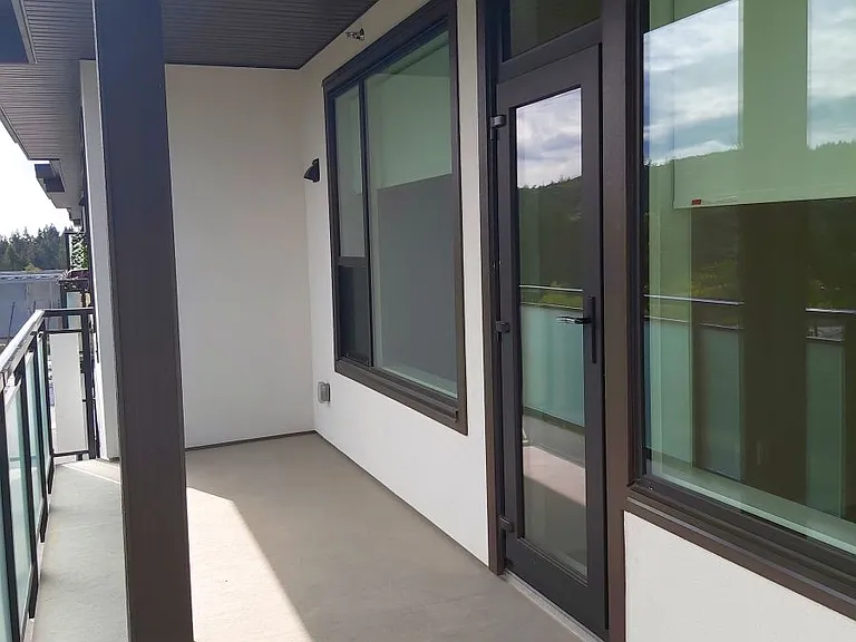 665 Redington Ave #403 — Photo 33