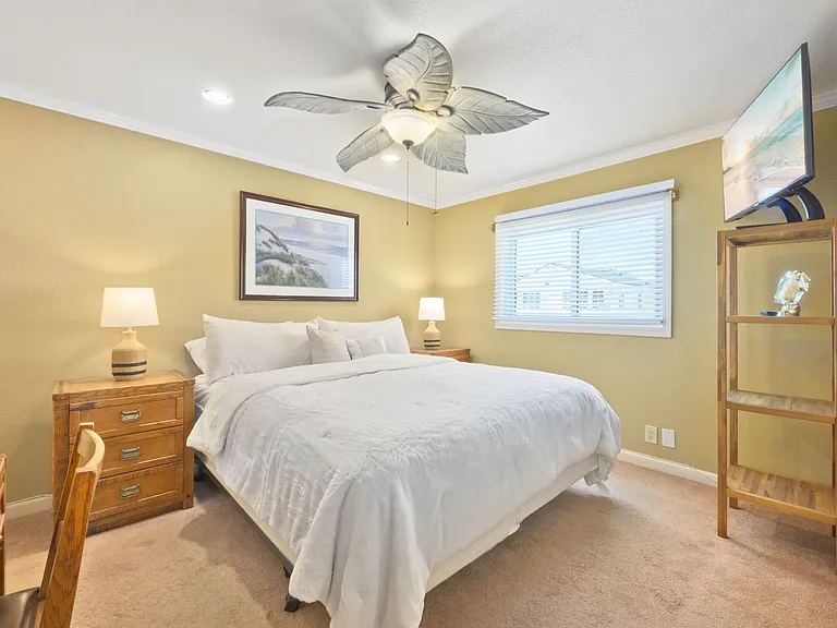 111 E Edgewater Ave #B — Photo 11