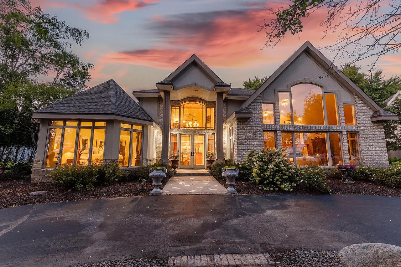 302 Lac La Belle DRIVE, Oconomowoc, WI 53066 MLS 1847807 Zillow