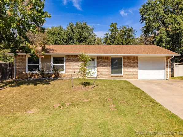 29991 E 143rd St S, Coweta, OK 74429
