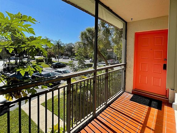 4th image of 401 Lakeview Dr APT 206