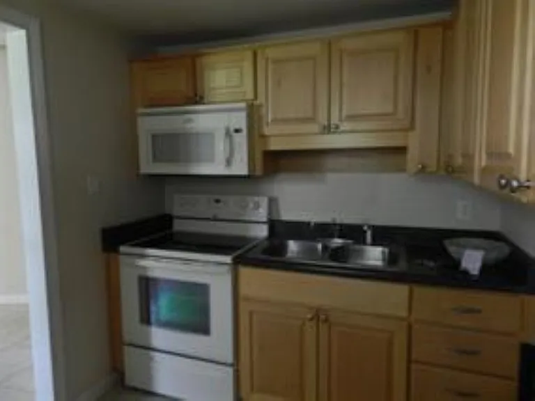 1505-4 Hudson St #4 — Photo 13