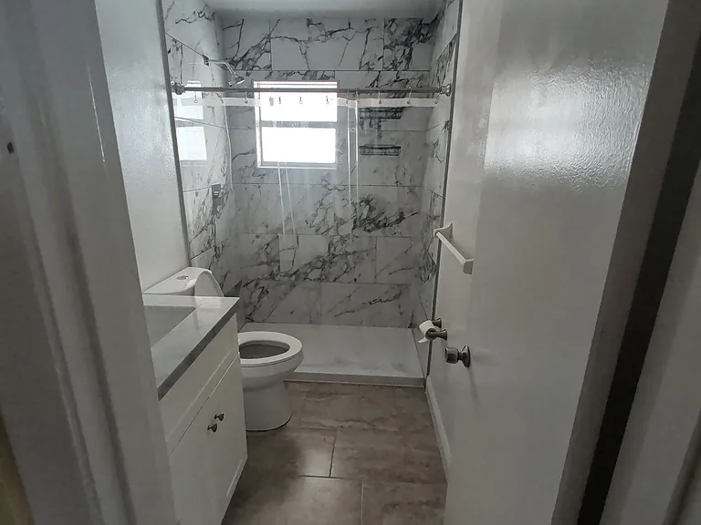 213.5 W Hancock St #213.5 — Photo 10
