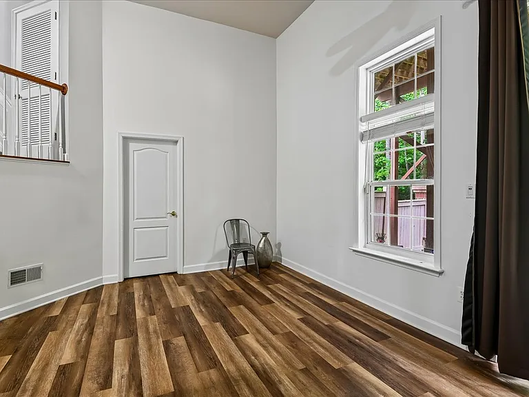 441 Penwood Dr — Photo 13